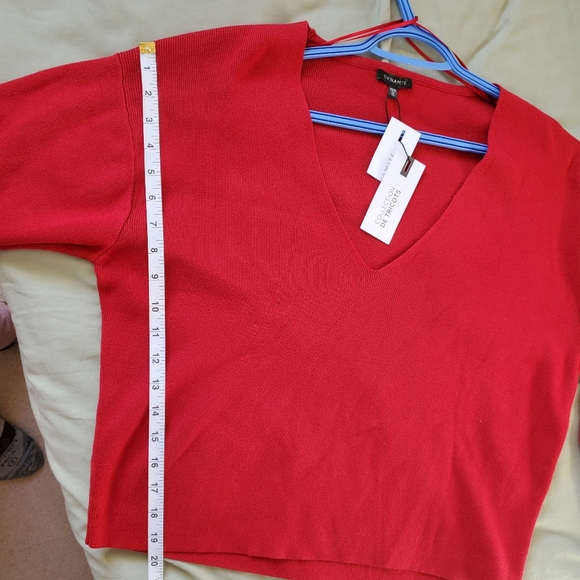 BNWT Dynamite Puff Sleeve V-Neck Luca Sweater in Red - Picture 7 of 15
